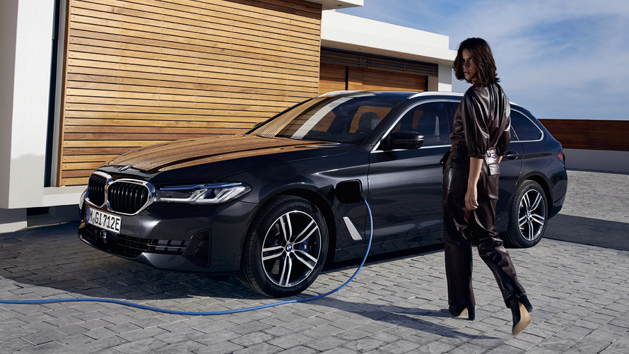 BMW Série 5 Touring Hybride Rechargeable BMW Série 5 Touring Hybride Rechargeable